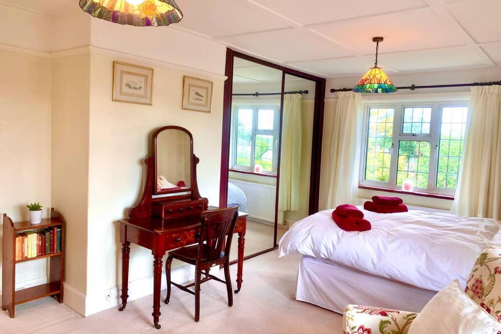 Hectors House Comfortable 4 Bed House In Mature Gardens يلفيرتون المظهر الخارجي الصورة