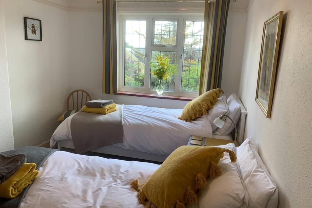 Hectors House Comfortable 4 Bed House In Mature Gardens يلفيرتون المظهر الخارجي الصورة