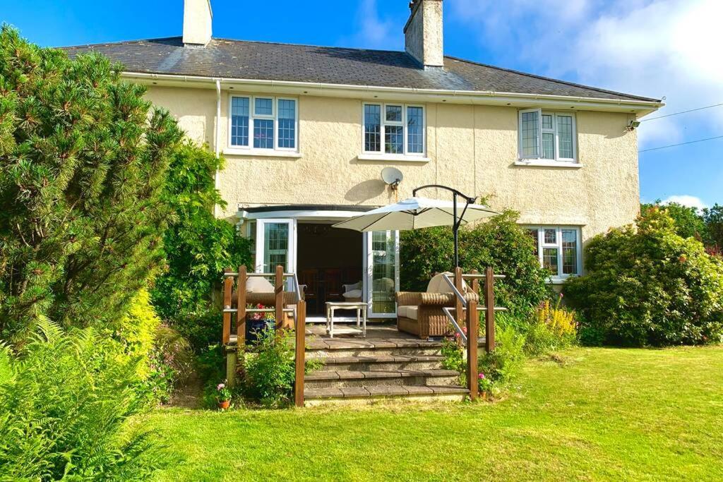 Hectors House Comfortable 4 Bed House In Mature Gardens يلفيرتون المظهر الخارجي الصورة