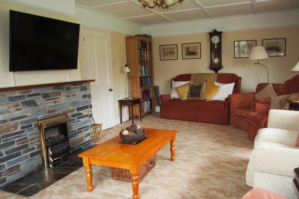 Hectors House Comfortable 4 Bed House In Mature Gardens يلفيرتون المظهر الخارجي الصورة