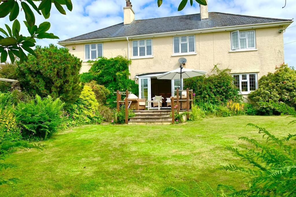 Hectors House Comfortable 4 Bed House In Mature Gardens يلفيرتون المظهر الخارجي الصورة