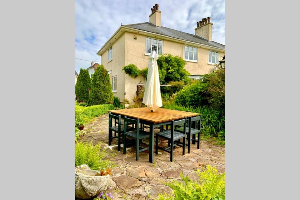 Hectors House Comfortable 4 Bed House In Mature Gardens يلفيرتون المظهر الخارجي الصورة